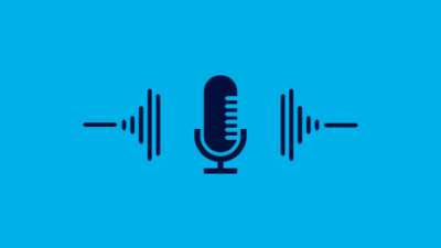 Podcast mikophone icon with blue background