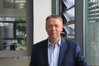 Dr. Michael Frank (Head of Global PVB Resin R&D) 